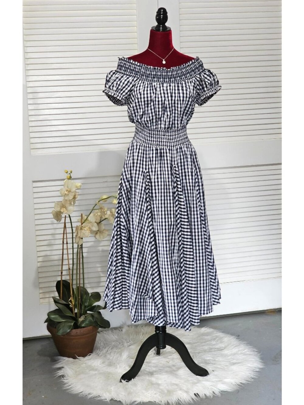 Chelsea & Theodore Women's Blue & White Gingham Off-Shoulder Dress Size M 088